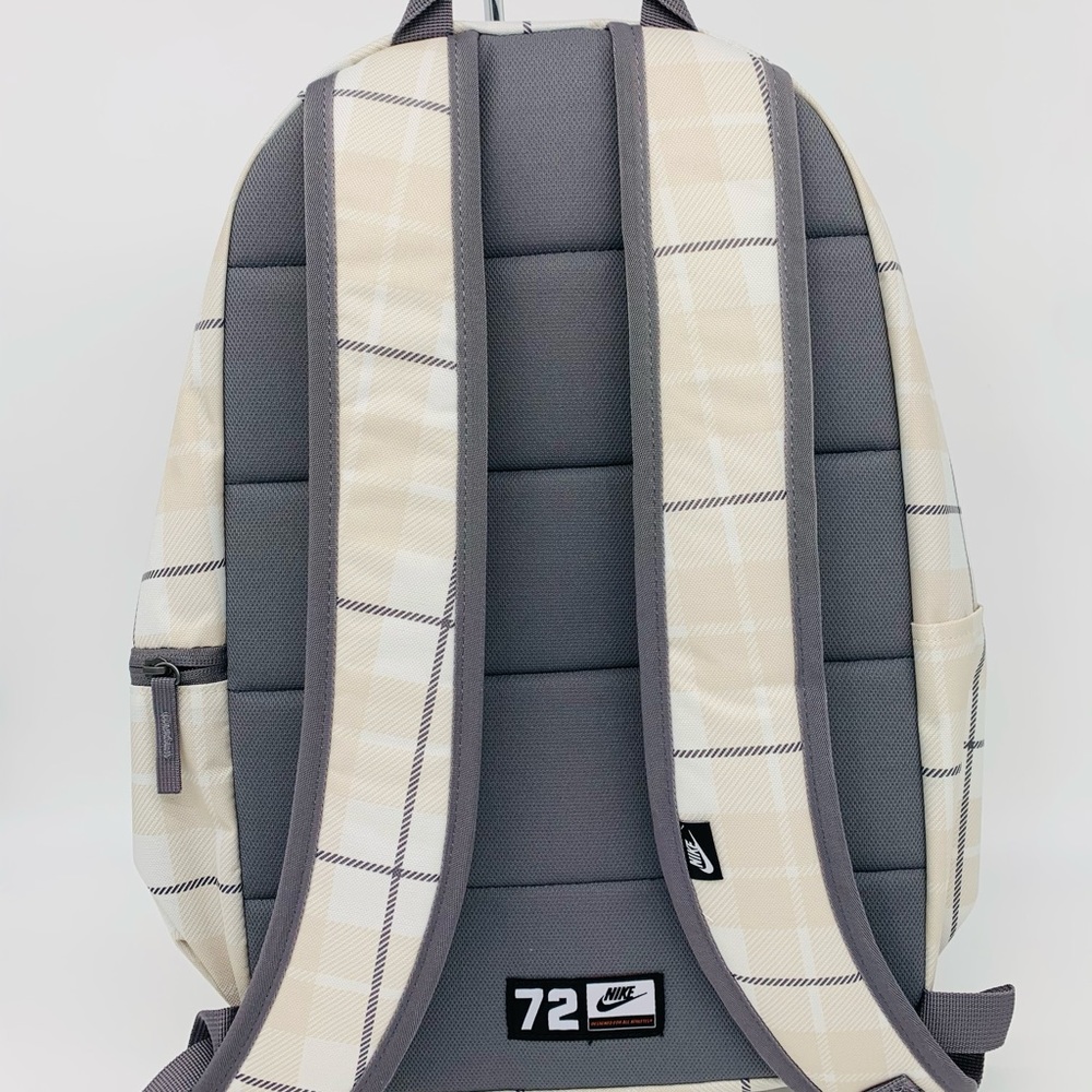 Nike Backpack/Bag - Picture 3 of 5